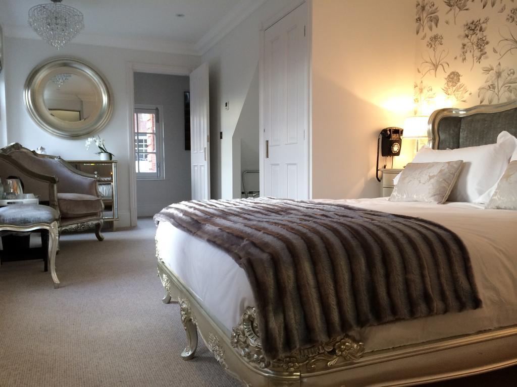 The Rest Hotel Lincoln Room photo